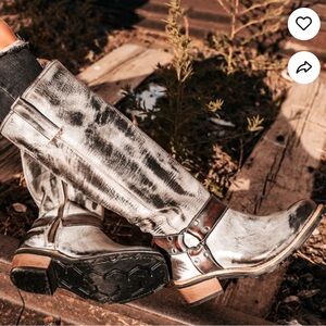 Freebird Wagner Riding Boots in Distressed Ice Multi EUC in Box!